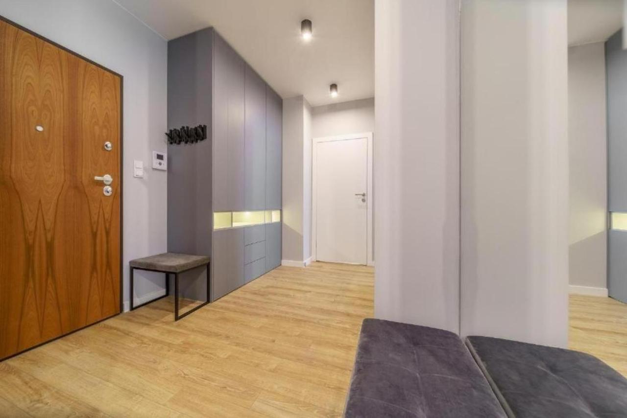 Spacious And Cozy-City Center-Snn65\59 Varsó Kültér fotó
