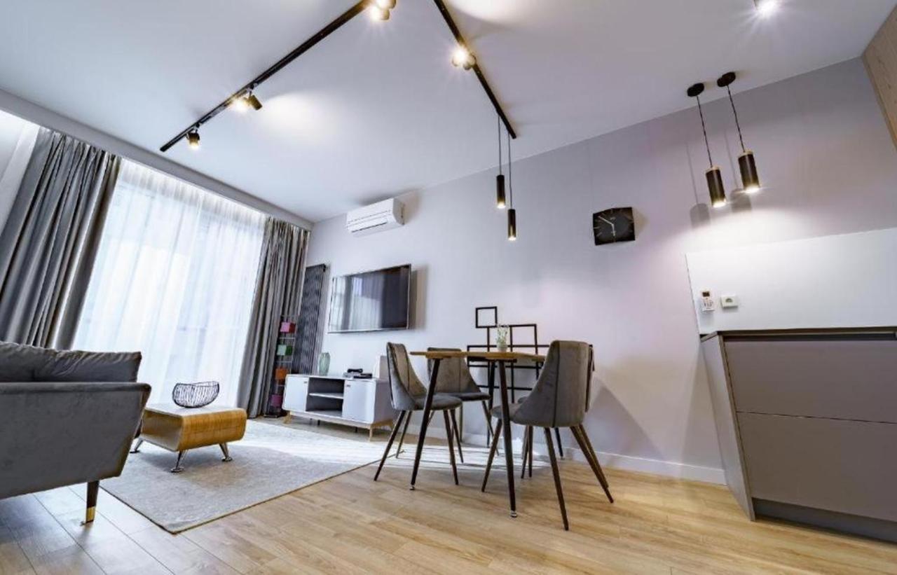 Spacious And Cozy-City Center-Snn65\59 Varsó Kültér fotó